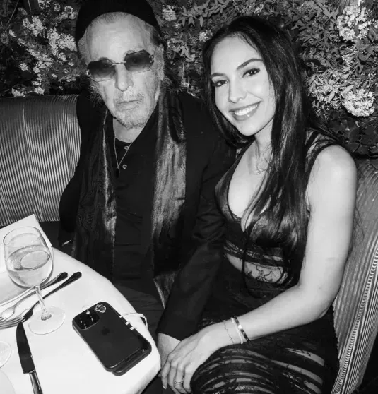 85 yaşlı Al Paçino 32 yaşlı keçmiş sevgilisi ilə barışır?