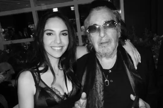 85 yaşlı Al Paçino 32 yaşlı keçmiş sevgilisi ilə barışır?