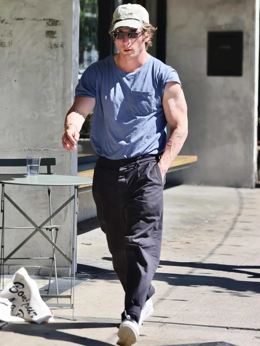 Ceremi əzələlərini nümayiş etdirdi