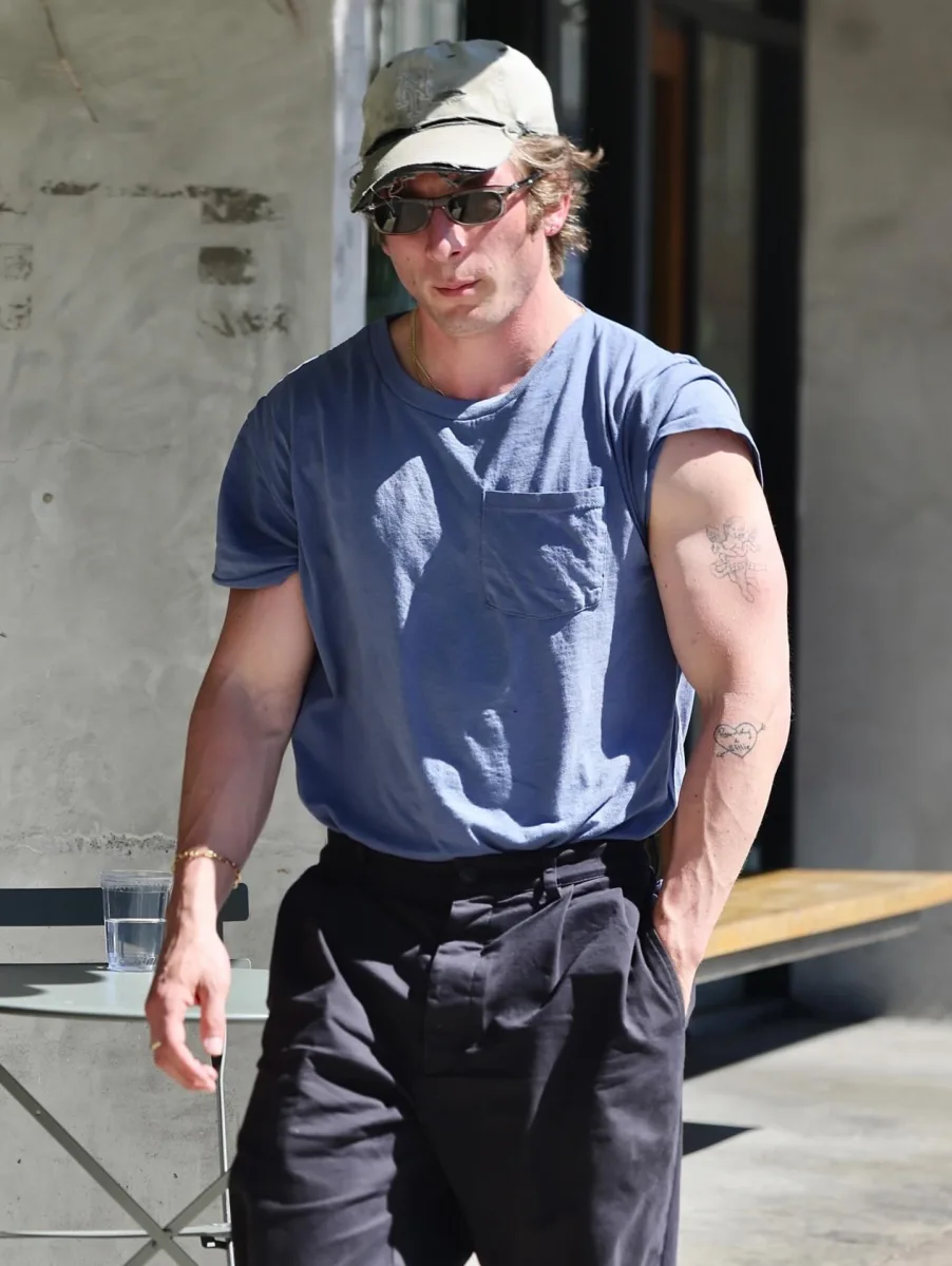 Ceremi əzələlərini nümayiş etdirdi