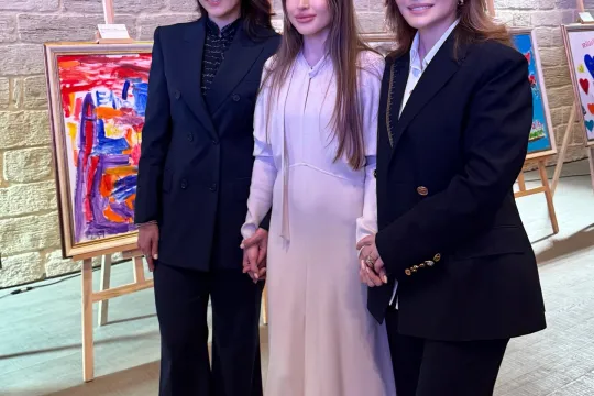 “Çərçivədən kənar” sevgi, qayğı və nəvaziş...