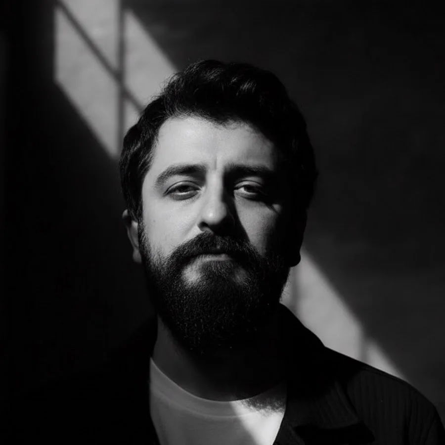 Müşviq Quluzadə bu məşhur aktyorla razılaşma imzaladı