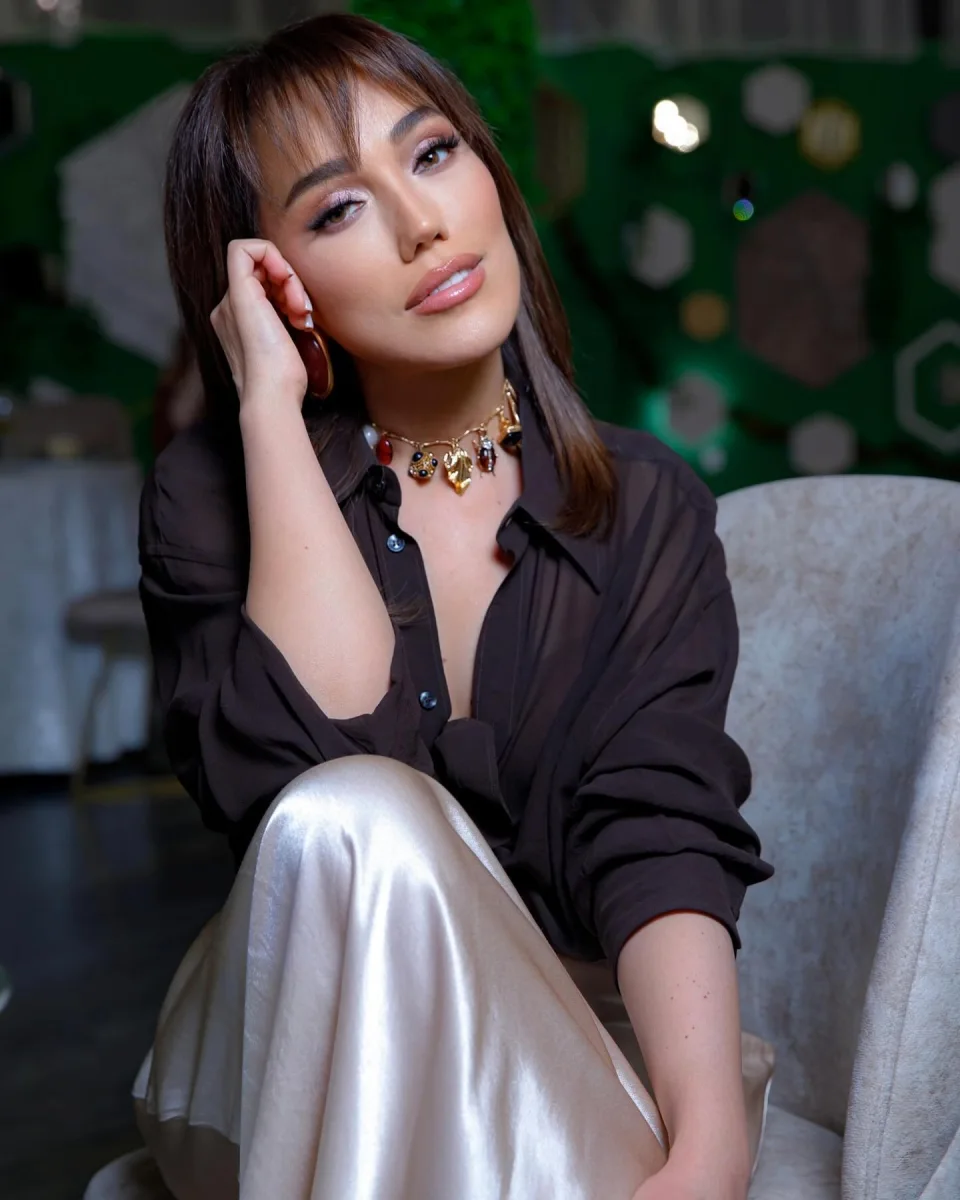 “Mənim kimi qadını təəccübləndirmək hər kişiyə nəsib olmur”