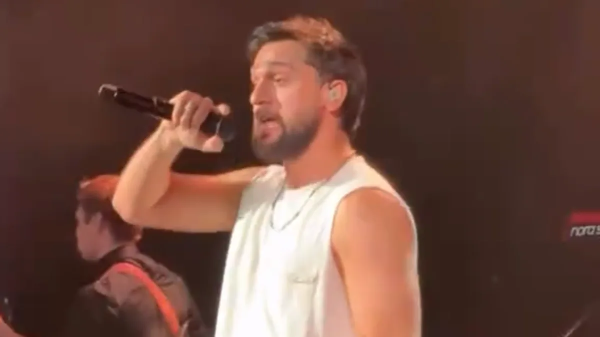 Coni İstanbulda konsert verdi