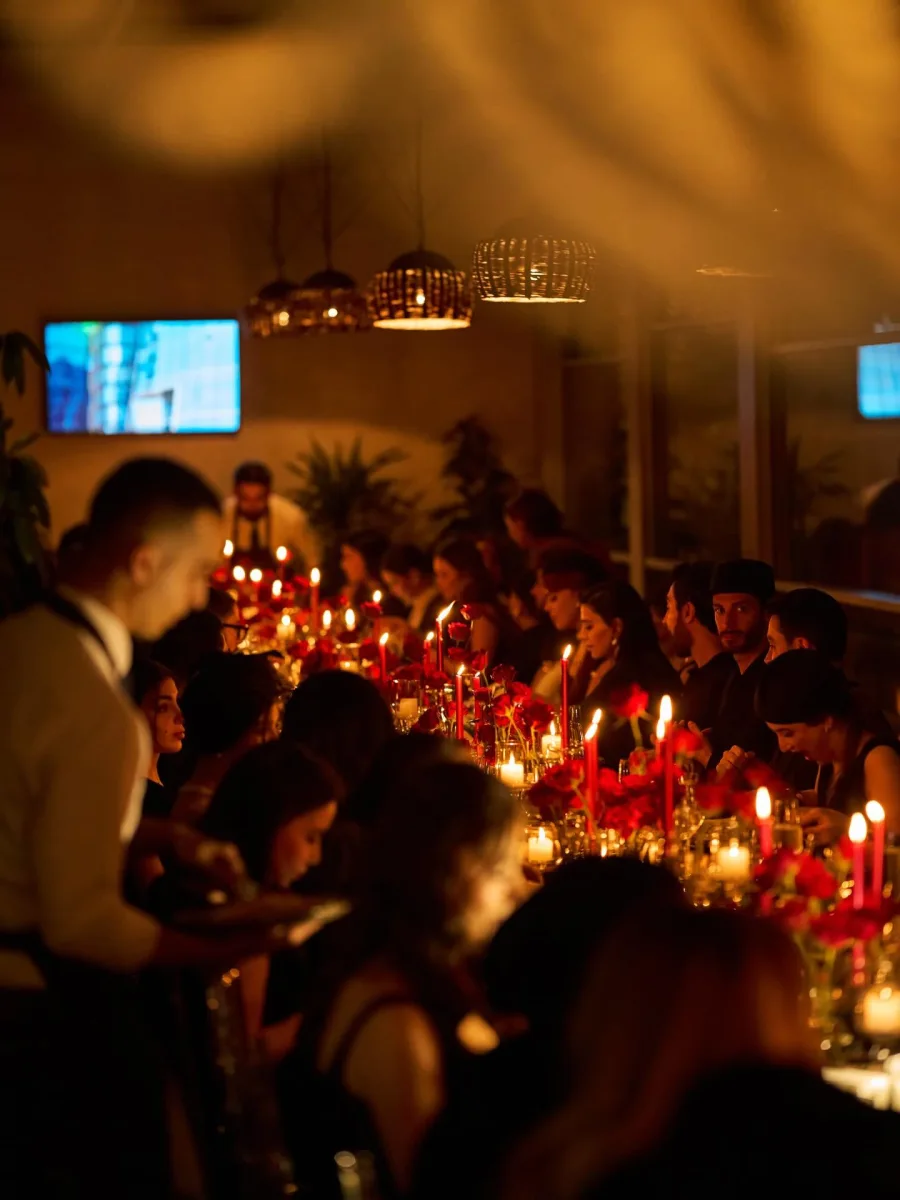 Aynişanın ad günündən yeni görüntülər