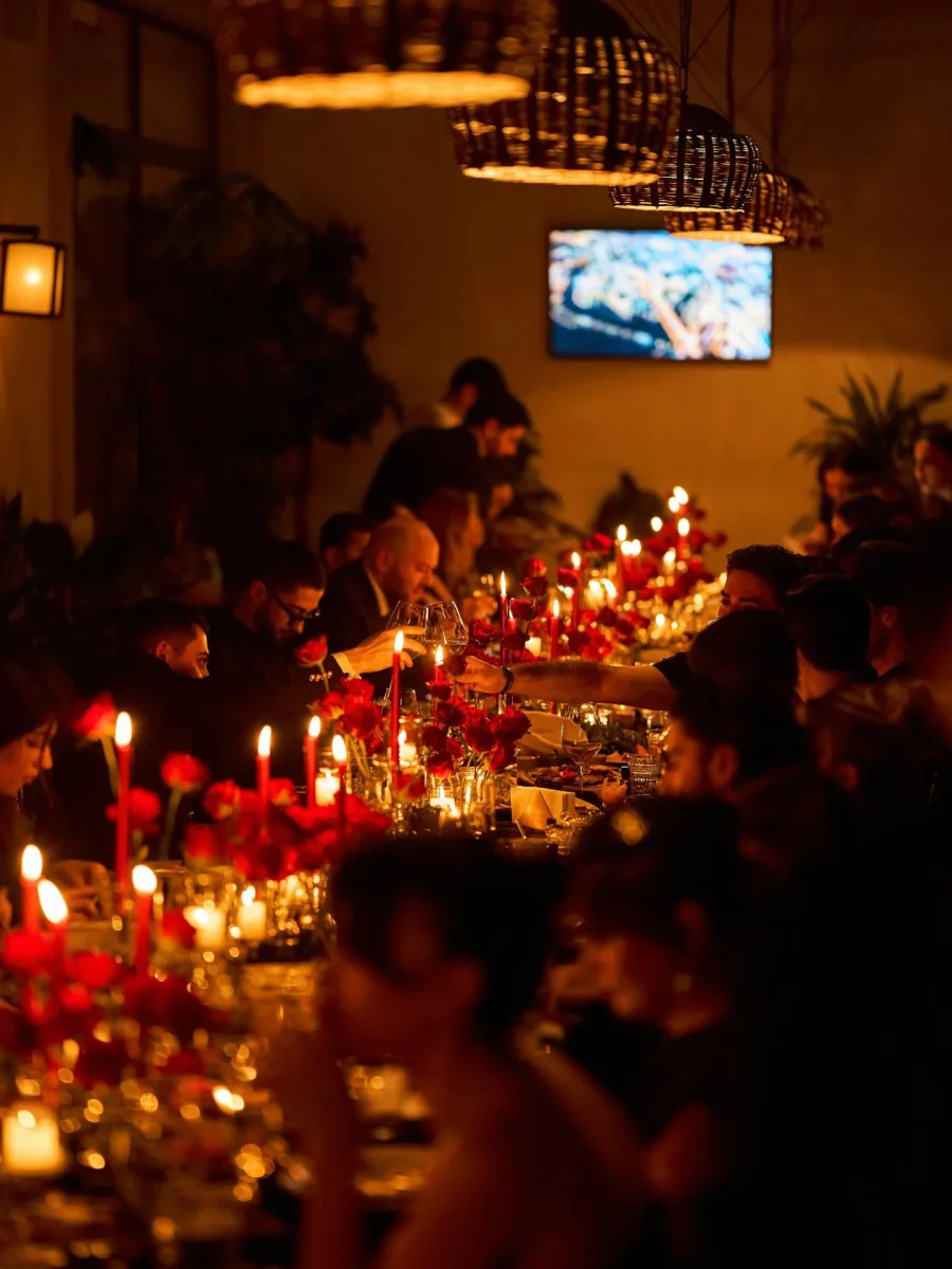 Aynişanın ad günündən yeni görüntülər