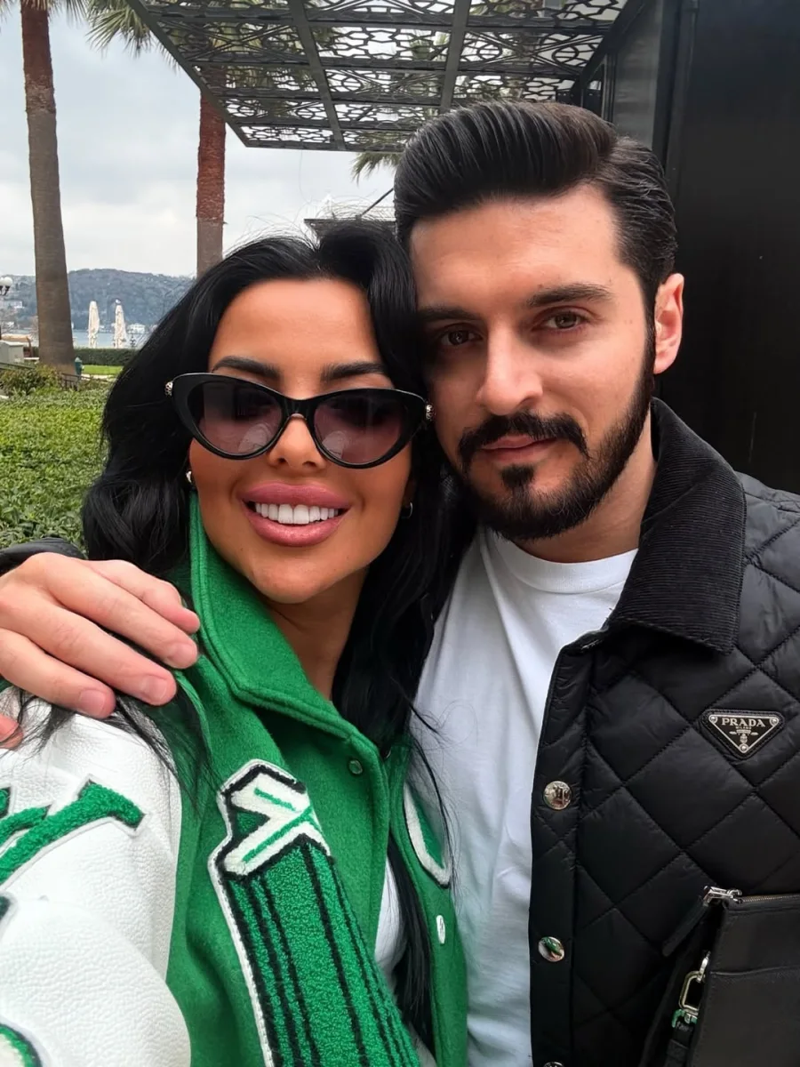 Nagehan sevgilisi ilə paylaşım etdi