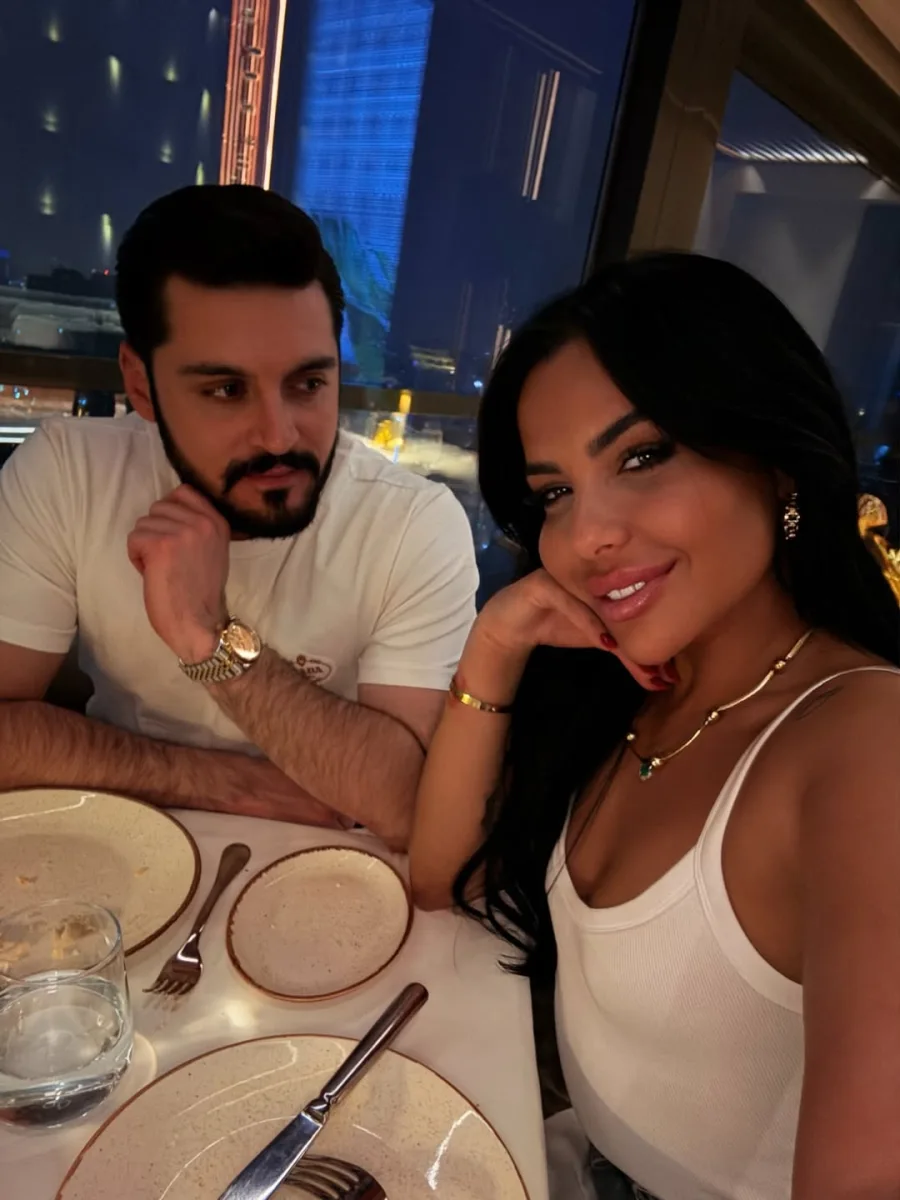 Nagehan sevgilisi ilə paylaşım etdi