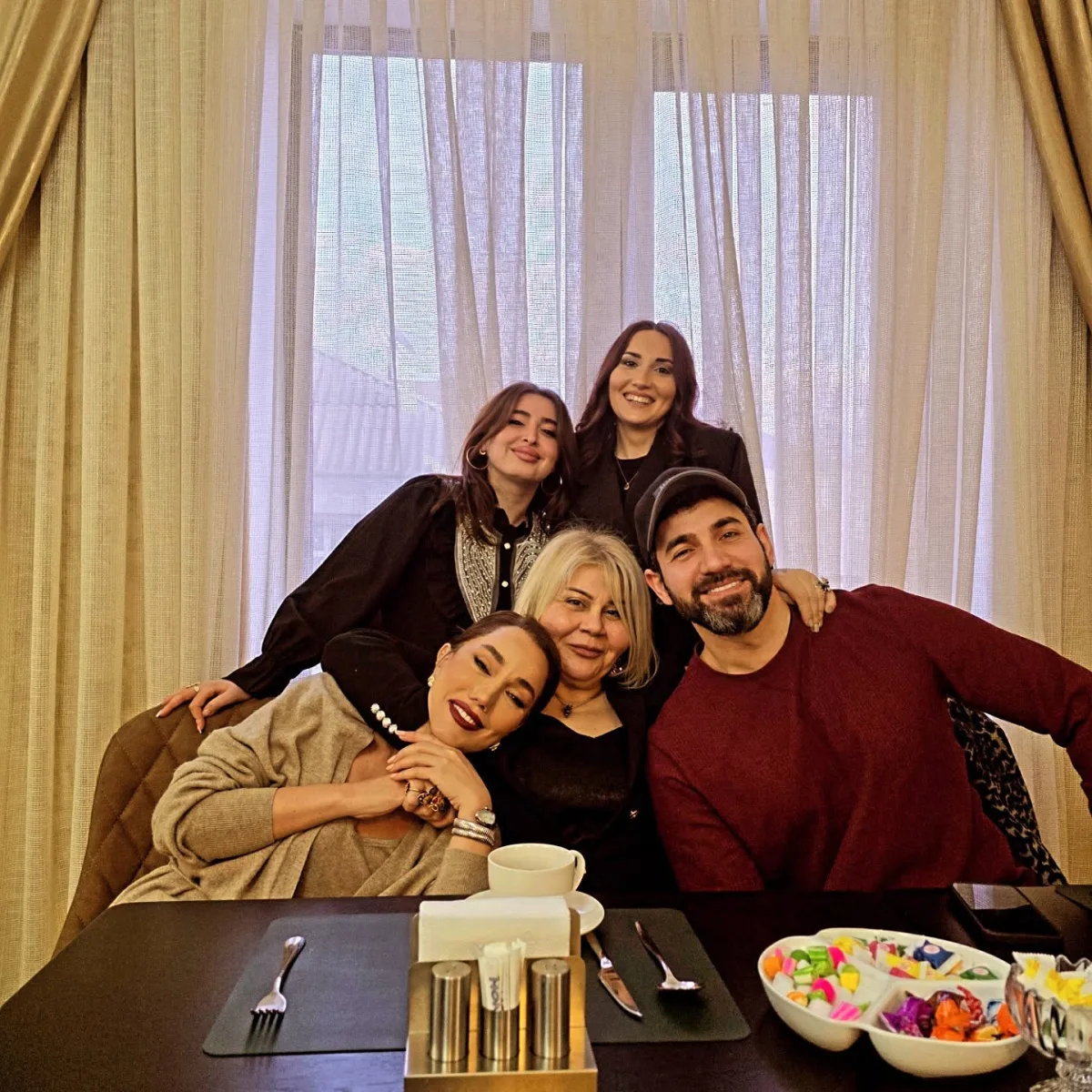 Aygün Səmədzadənin keyfi kökdür