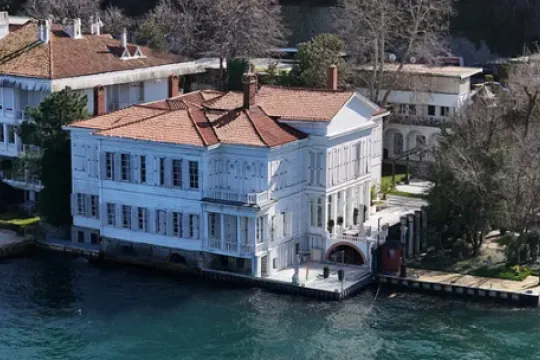 “Kurtlar vadisi”ndəki villa 170 milyona satılır