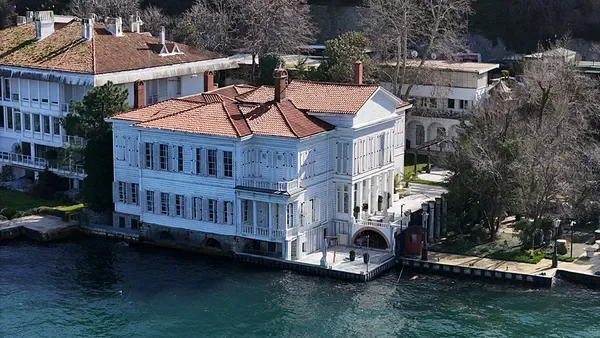 “Kurtlar vadisi”ndəki villa 170 milyona satılır