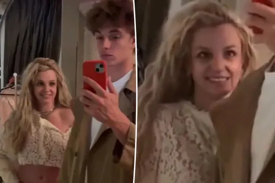 Britni 19 yaşlı oğlu ilə…