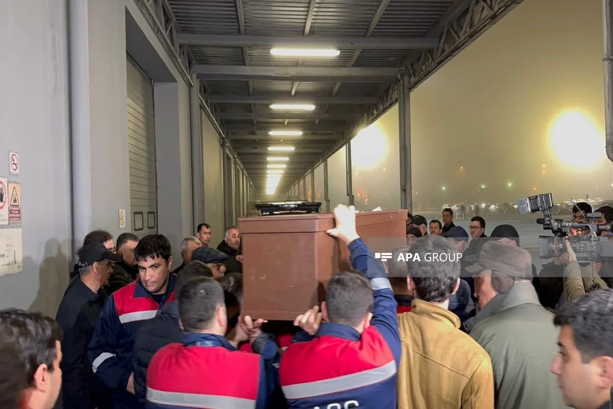 Rasim Balayevin cənazəsi Bakıya gətirildi - Fotolar