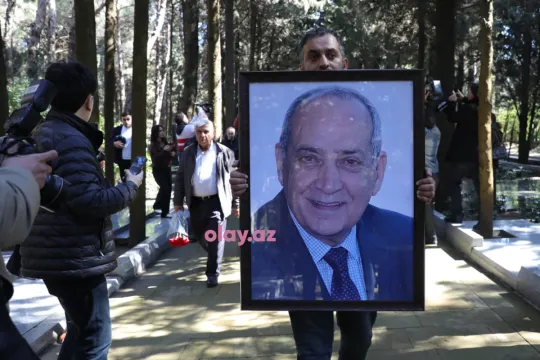 Rasim Balayev dəfn olundu - Yenilənib