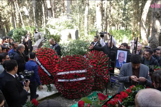 “Nəsimi”nin dəfni…