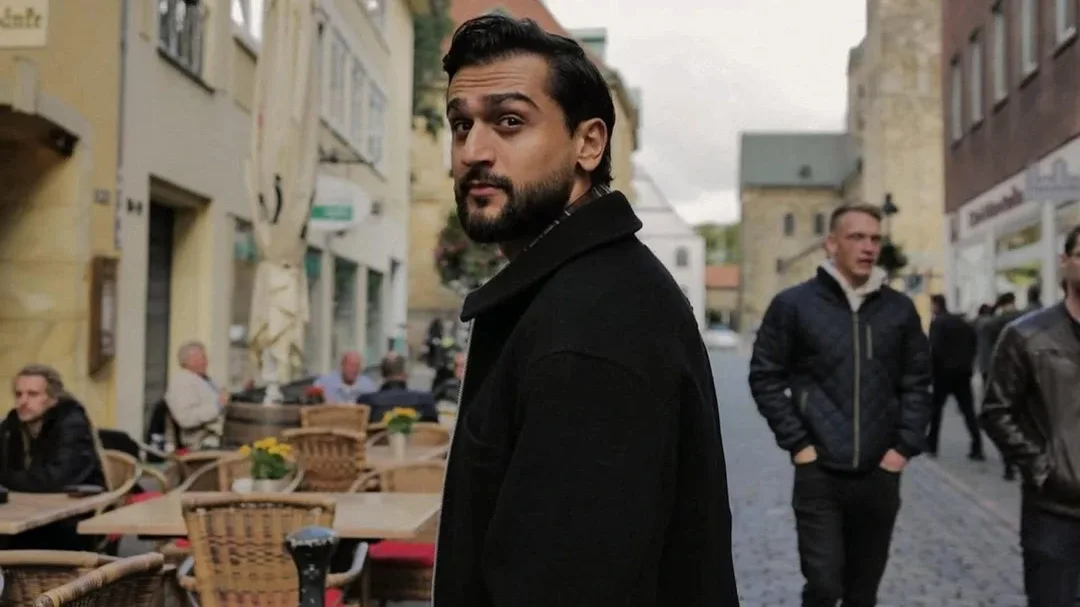 Coni konsertlərini təxirə saldı