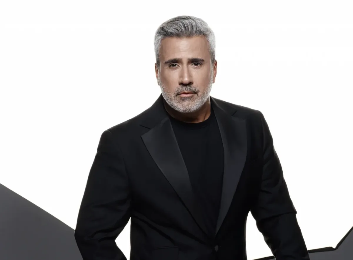 Emrah illər sonra qayıdır