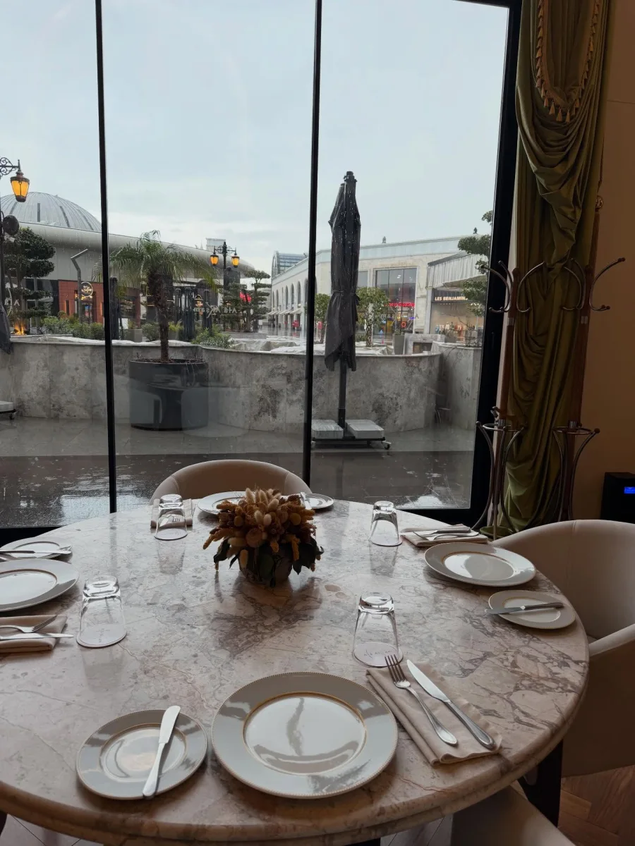 Zamiqin oğlu ilə Antalya tətili