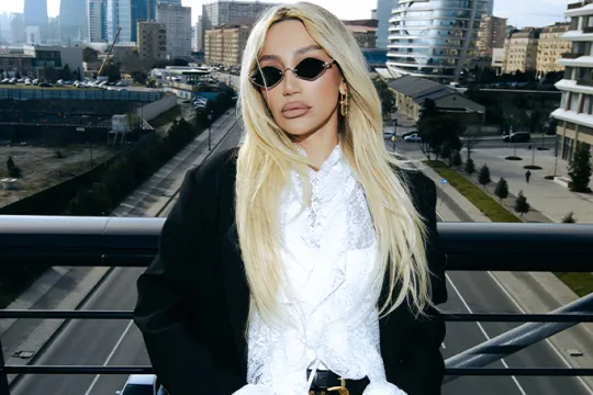 Röya Ayxandan yeni sürpriz!