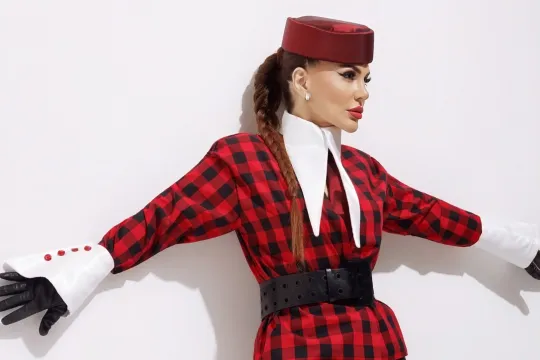 Xatun fərqli tərzdə