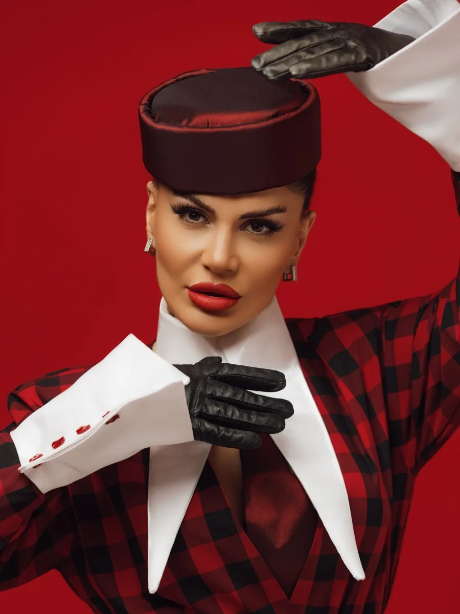 Xatun fərqli tərzdə