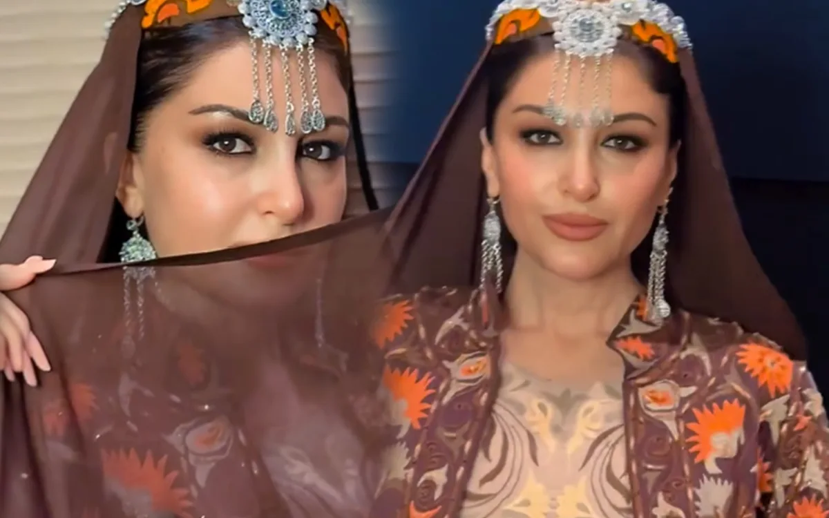 Dilarə Əliyeva tacik milli geyimində podiuma çıxdı