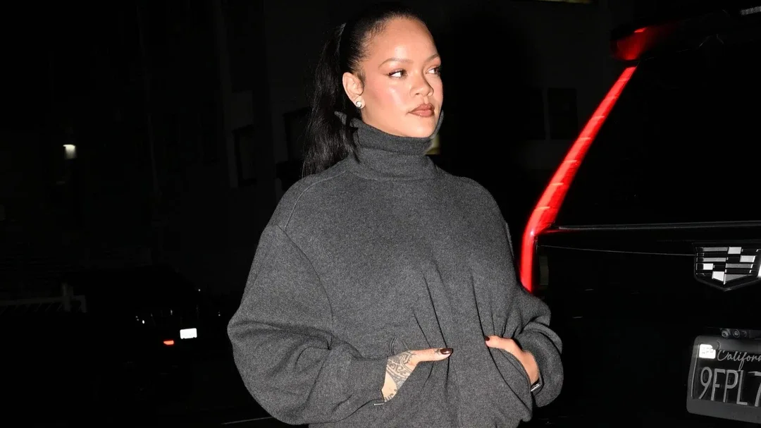 Rihanna ilk dəfə qızı ilə görüntüləndi
