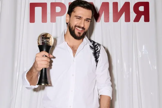 Rozayla Coni “Jara”da mükafat aldı