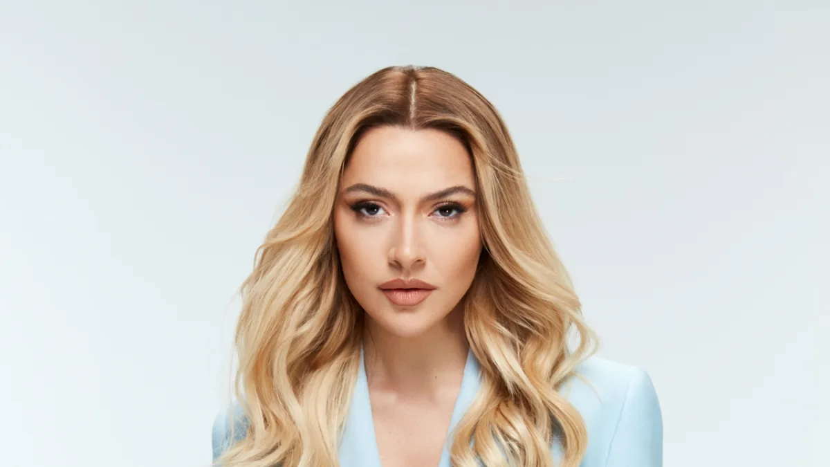 Hadise Bakıda konsert verdi