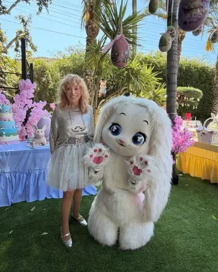 Alla Puqaçova Pasxa bayramını belə qeyd etdi