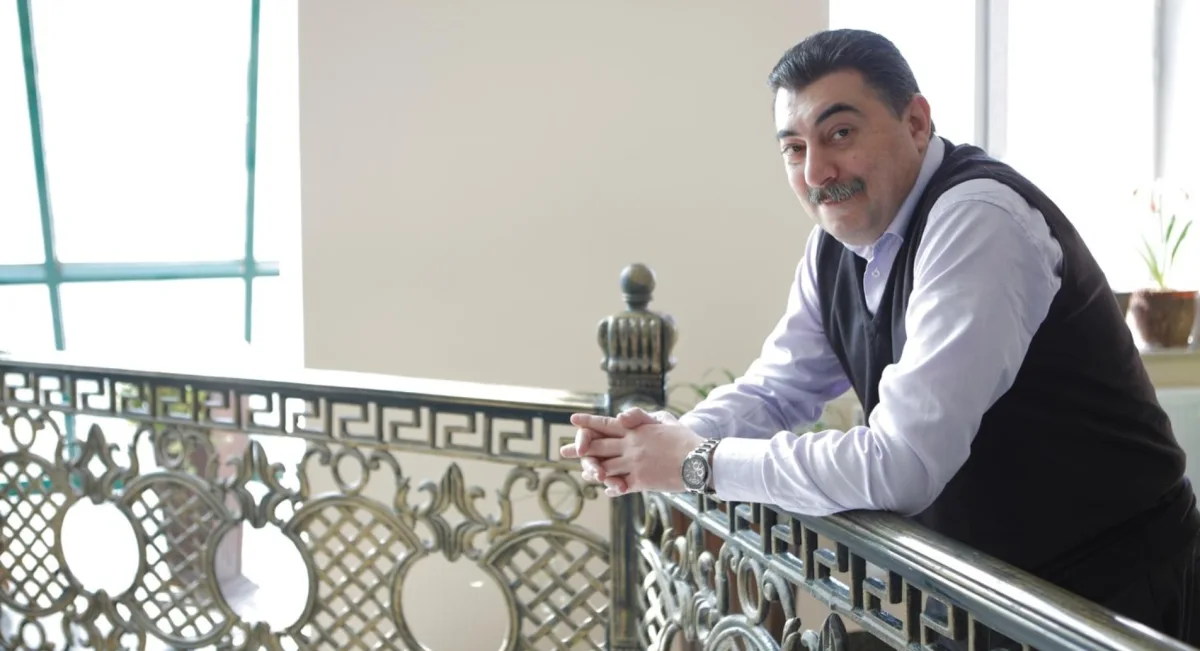 Vado Korovin tutduğu vəzifədən azad edildi - İddia