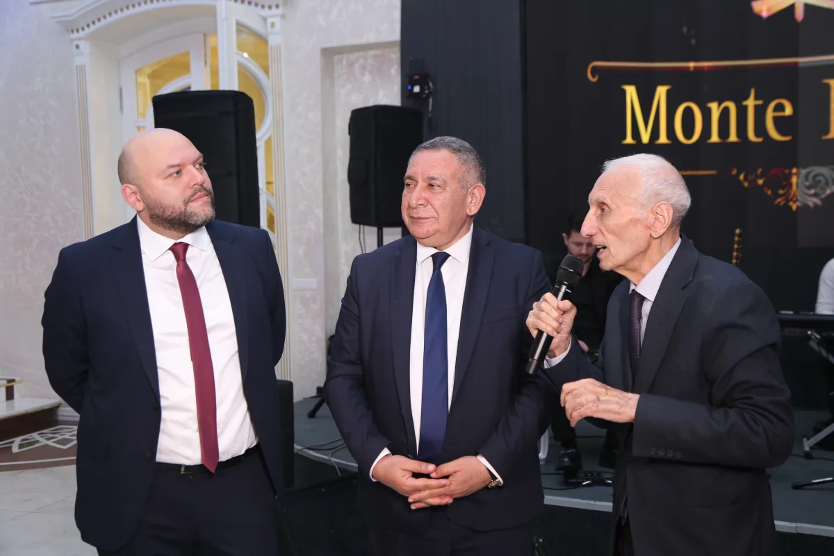 Hacıbəy 35, Azxeber 16...