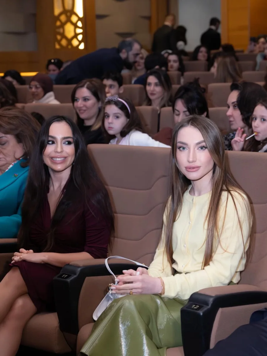 Prezidentin qızı və gəlininin film təqdimatından - Fotoları