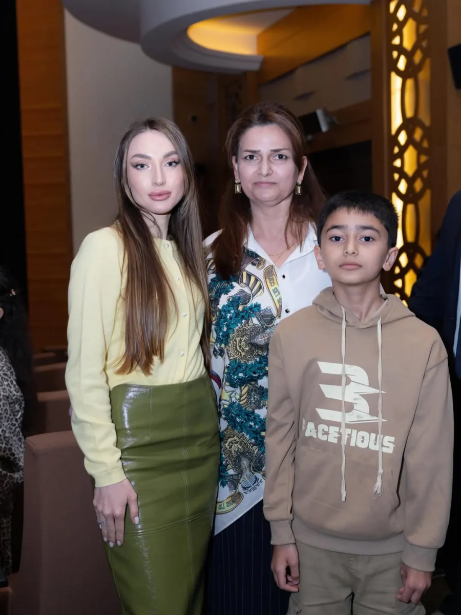 Prezidentin qızı və gəlininin film təqdimatından - Fotoları