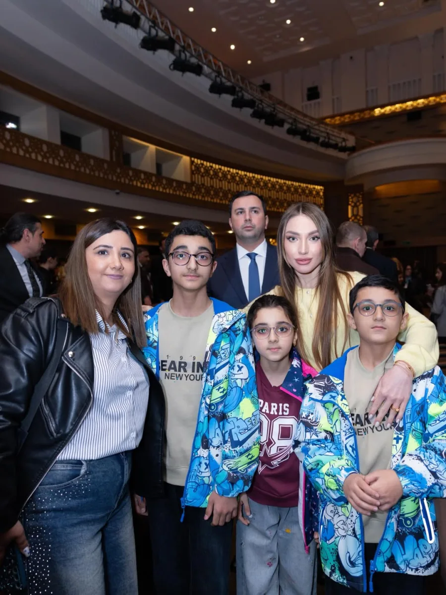 Prezidentin qızı və gəlininin film təqdimatından - Fotoları