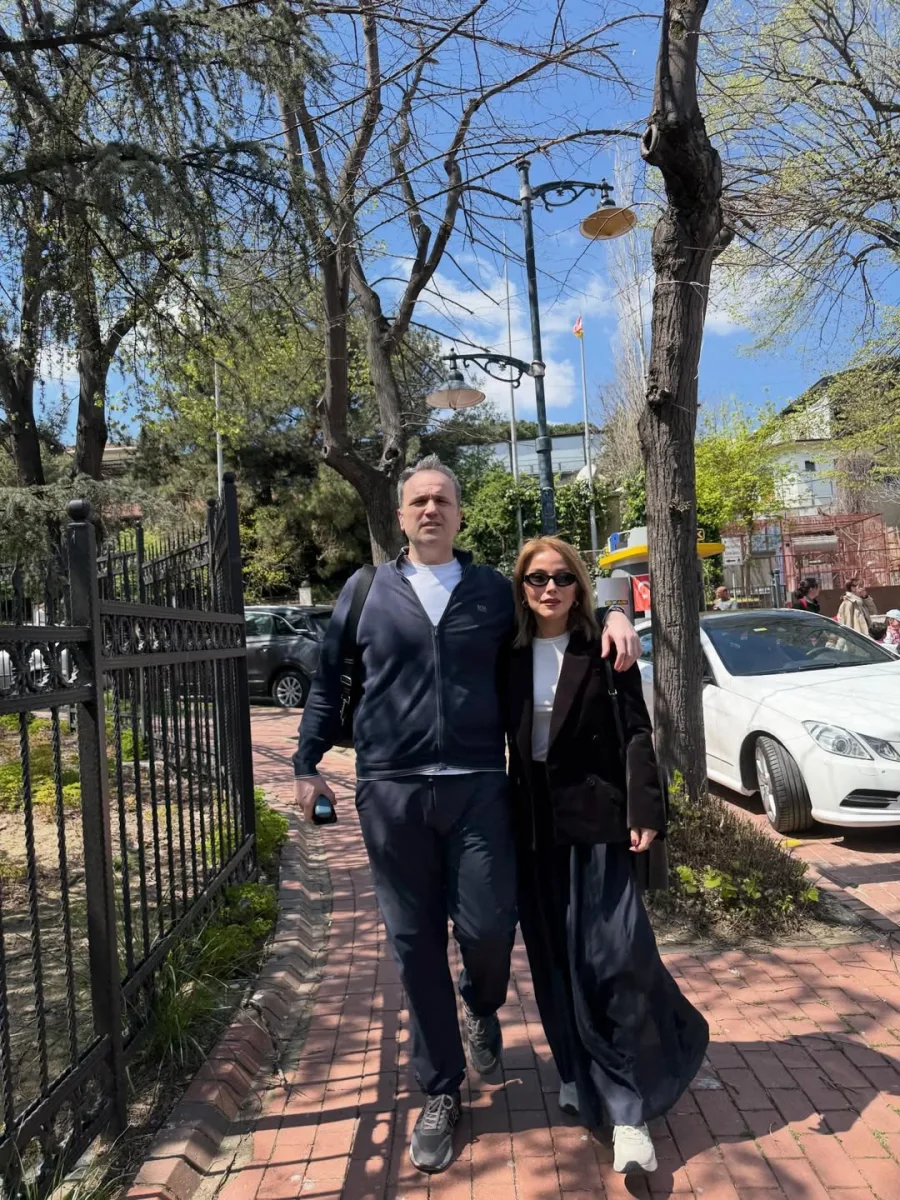 “Ən sevdiyim insan deyilsən…”