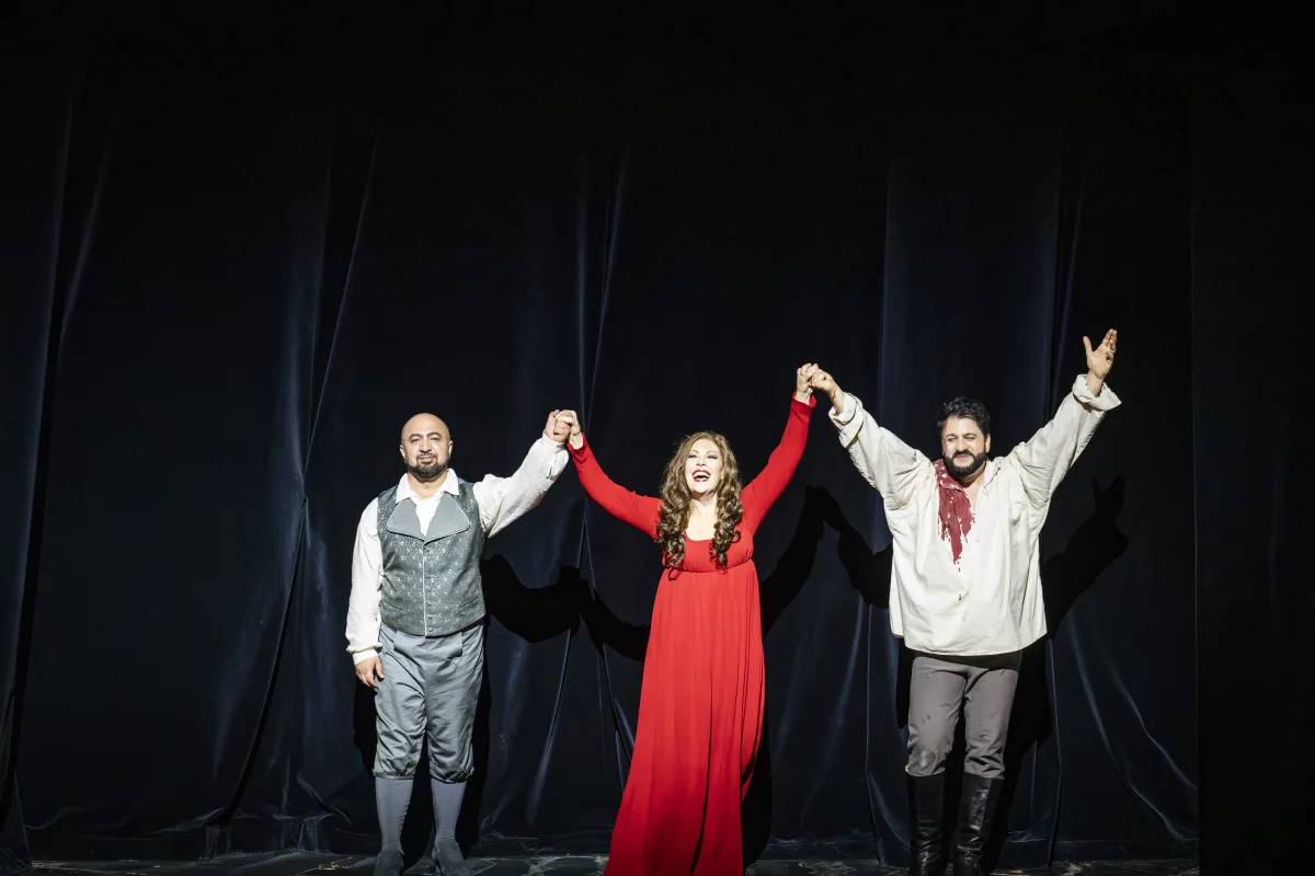 Yusif Eyvazov Opéra Bastille səhnəsində “Toska” ilə triumf etdi 