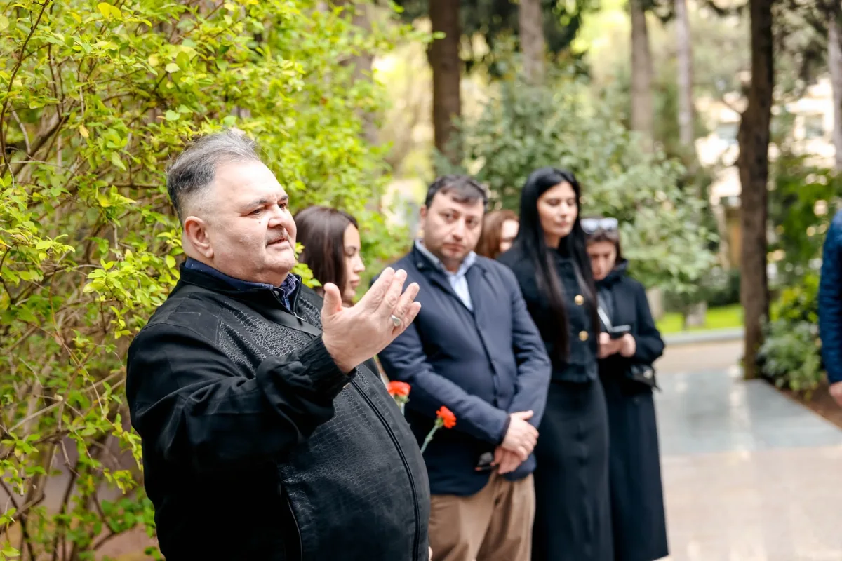 Nəsibə Zeynalovanın məzarı ziyarət olunub