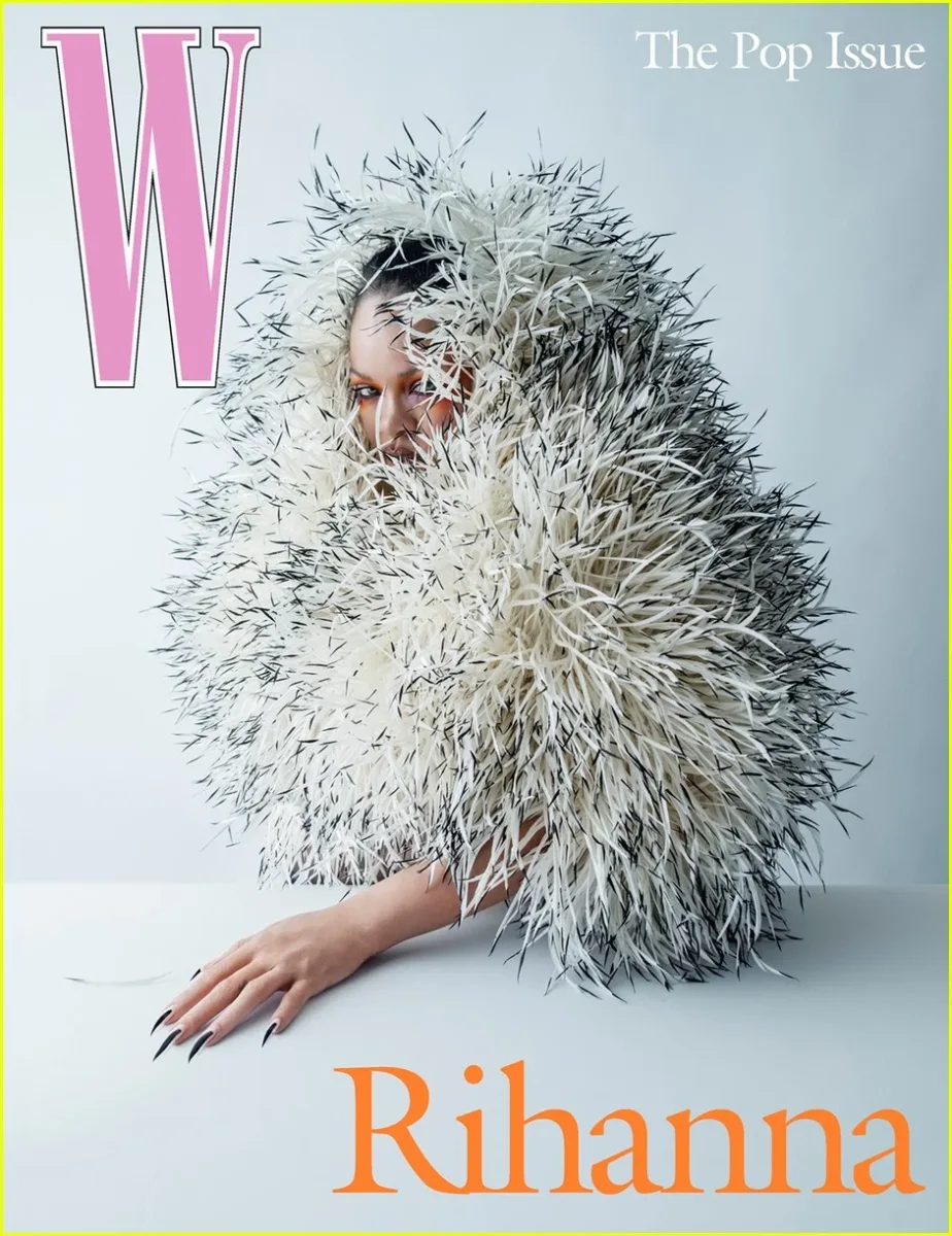 Rihanna ilk dəfə qızını göstərdi!