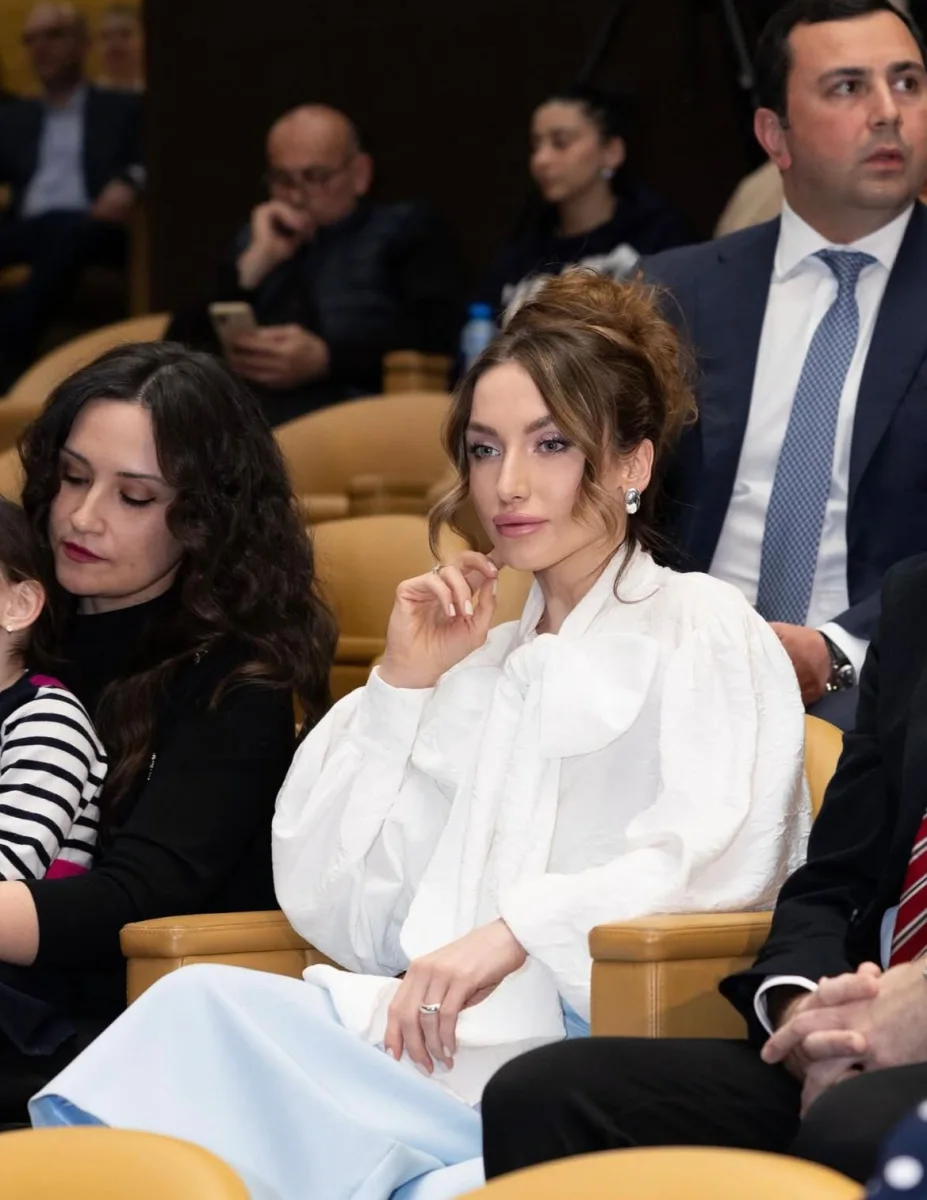 Alena Əliyeva konsertdə - Fotolar