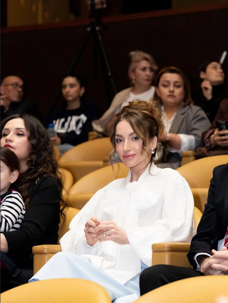 Alena Əliyeva konsertdə - Fotolar