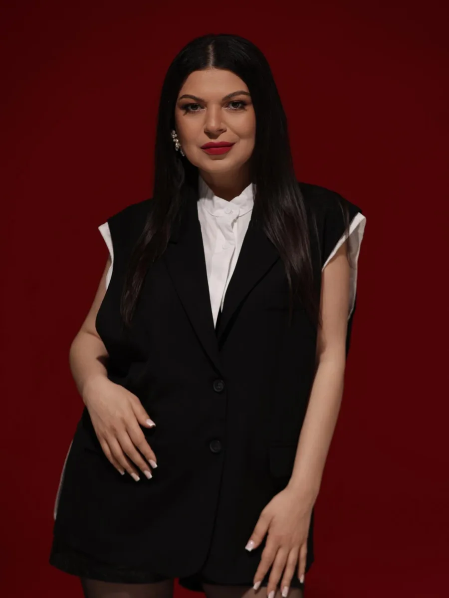 Zümrüdün  “Sonun başlanğıcı”  fotoları