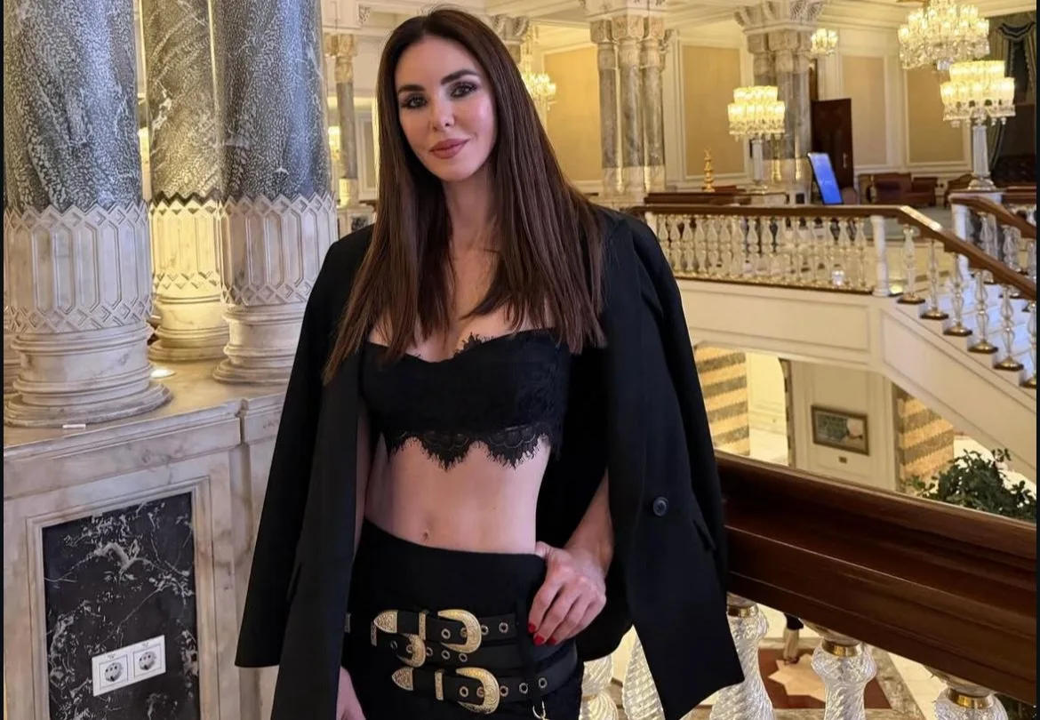 53 yaşında gənc qızlara meydan oxuyur!