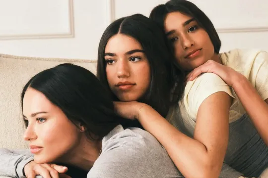 Adriana Lima ilk dəfə qızları ilə