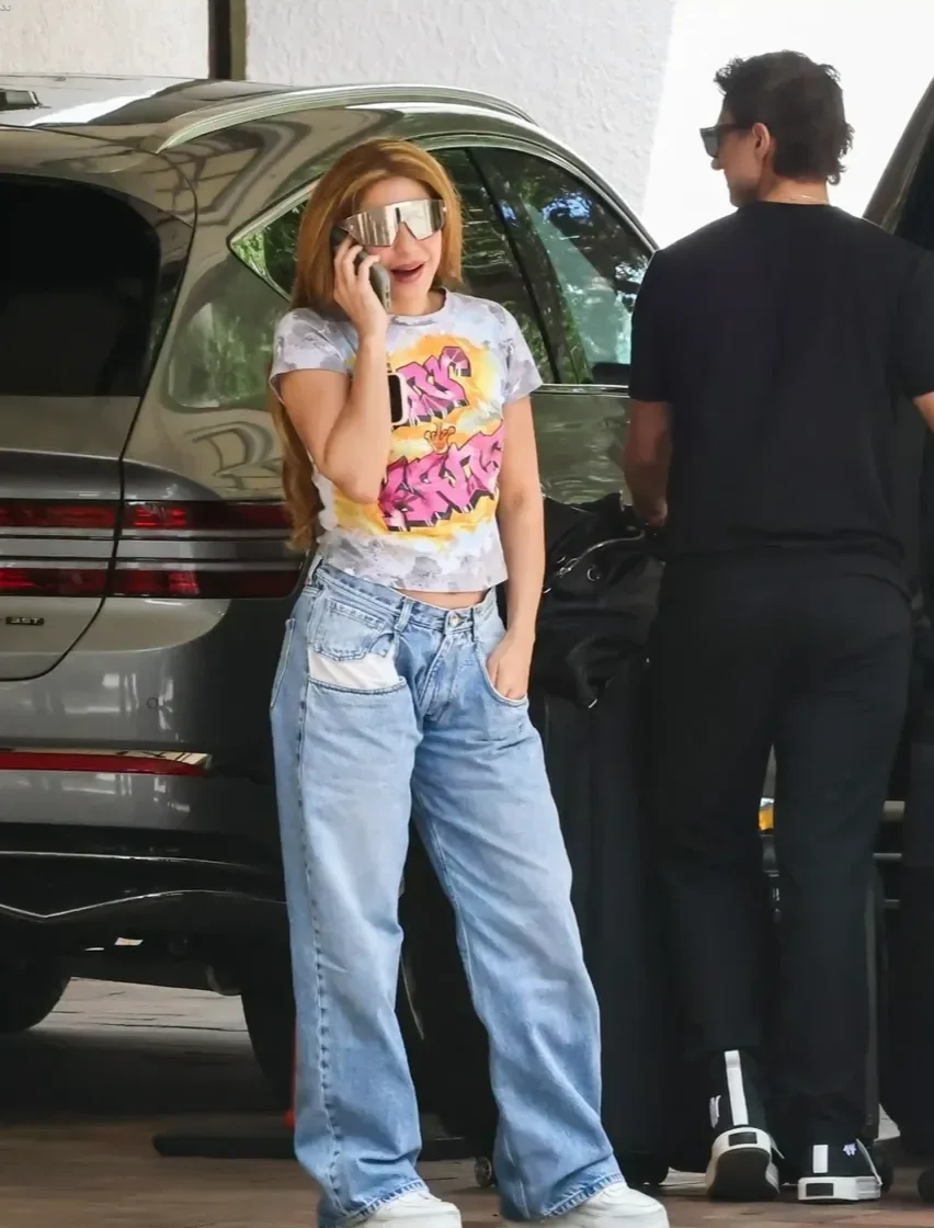 Şakira və Zara Larrson klip çəkilişində