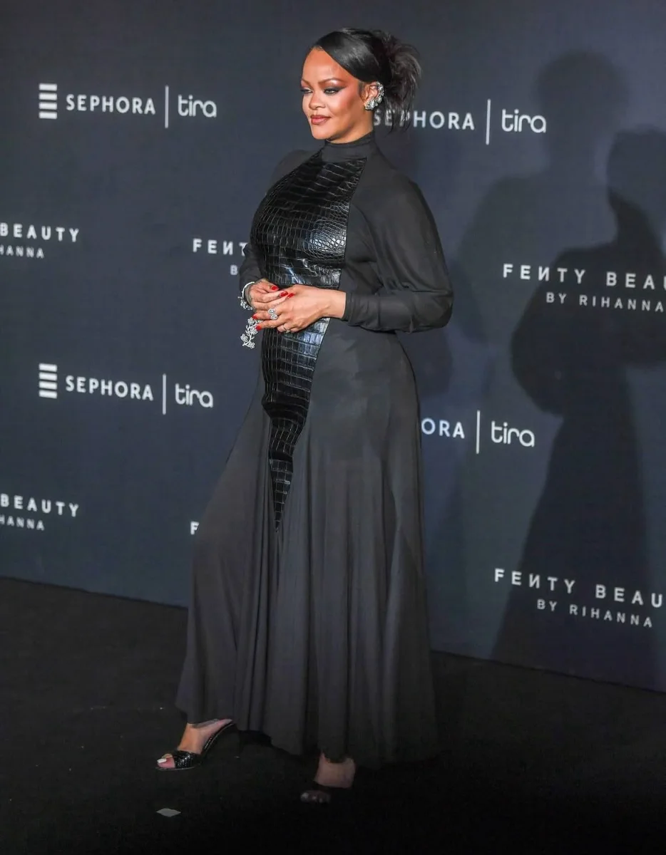 Rihanna Hindistanda!