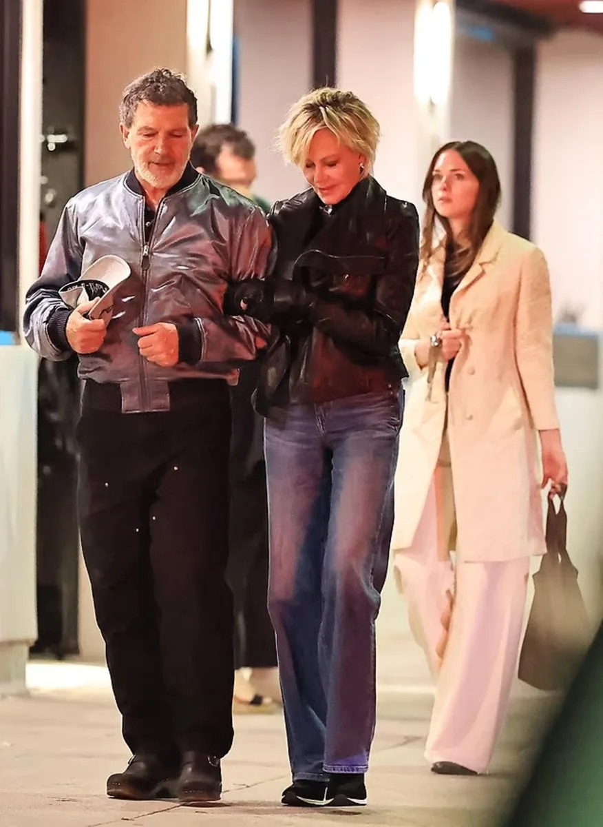 Boşanmadan 12 il sonra yenidən bir yerdə