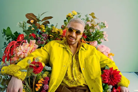 Amir yeni mahnısını təqdim etdi