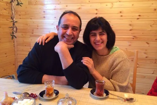 "Qızımın ölümünə görə günahkaram" - Sabiq nazir göz yaşı tökdü