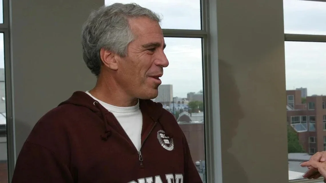 Epşteyn haqda sənədli film çəkənləri qaçırıblar